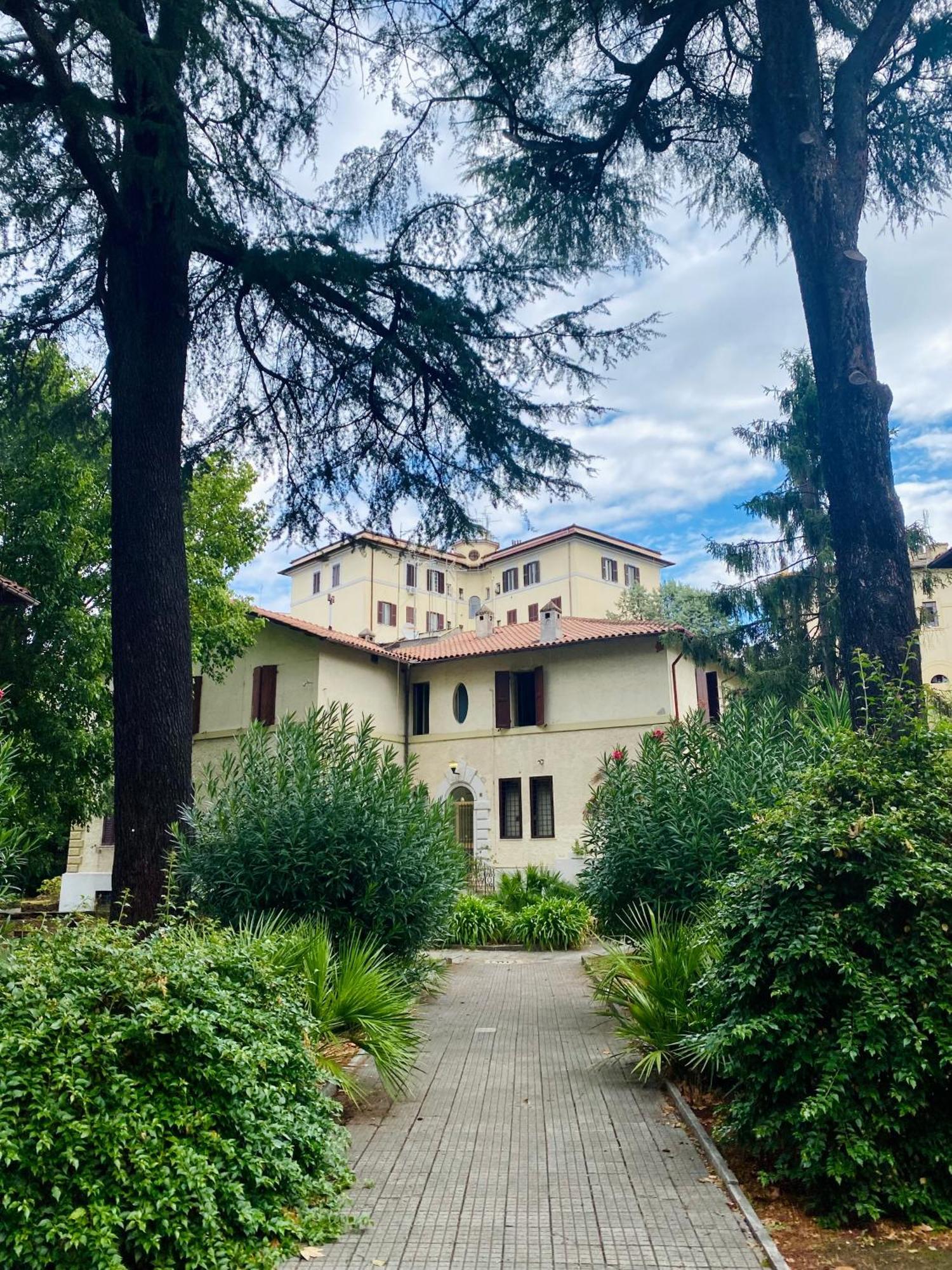 Apartamento A Casa Con Greta Roma Exterior foto